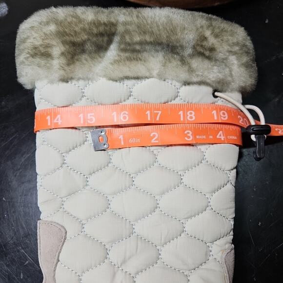 LL Bean Snow Boots EUC Quilted Nylon Suede Faux Fur Trim Pull-On Women's 8.5 EUC - Picture 13 of 16